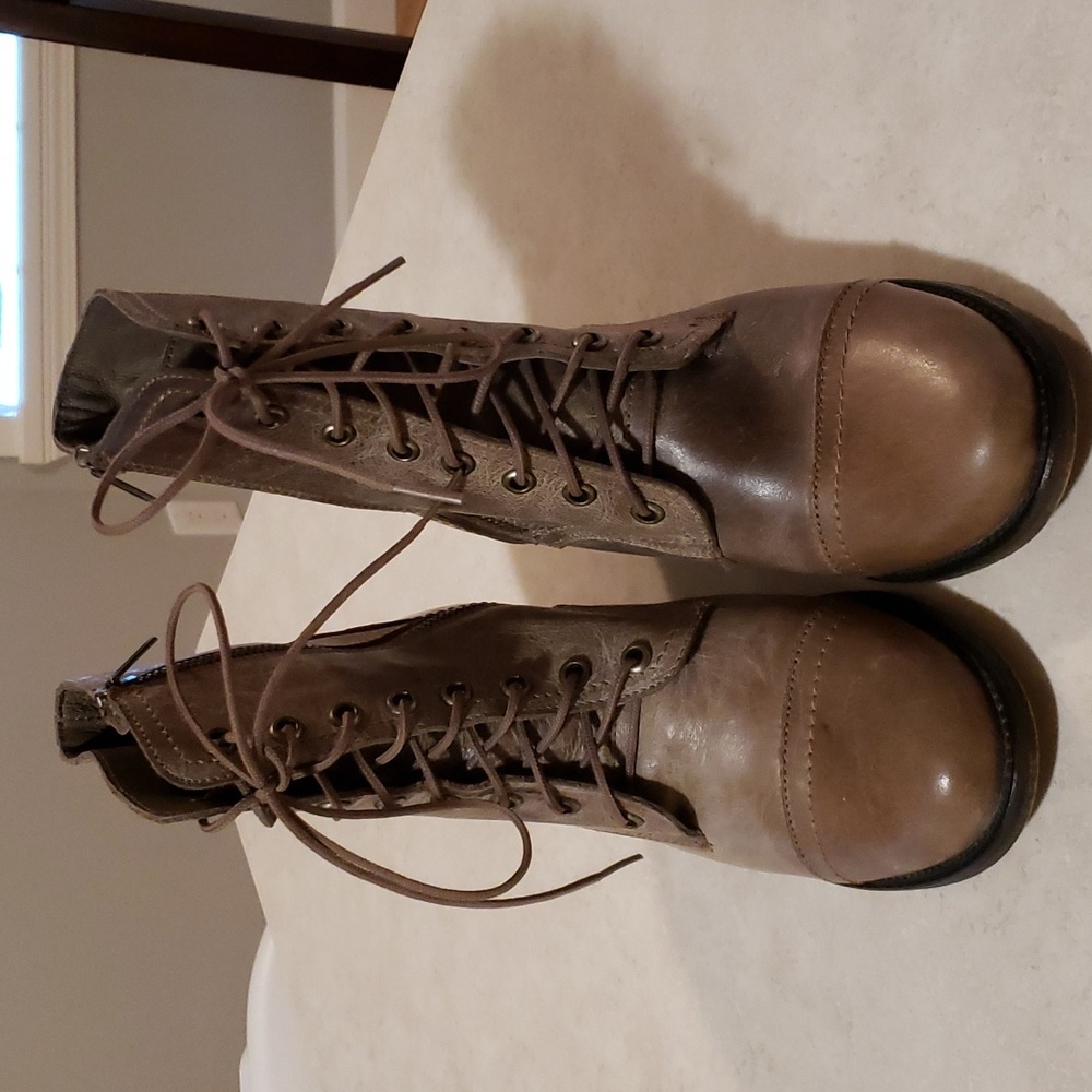 Steve Madden Graanie Laceup Booties  Size 6.5